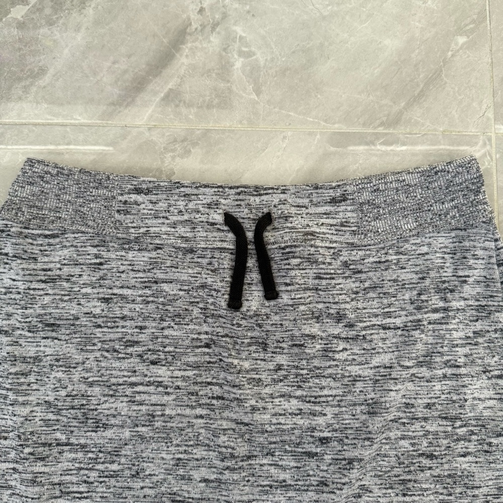 Women’s Athleta Downplay Drawstring Heathered Athletic Skirt Large - Picture 4 of 16
